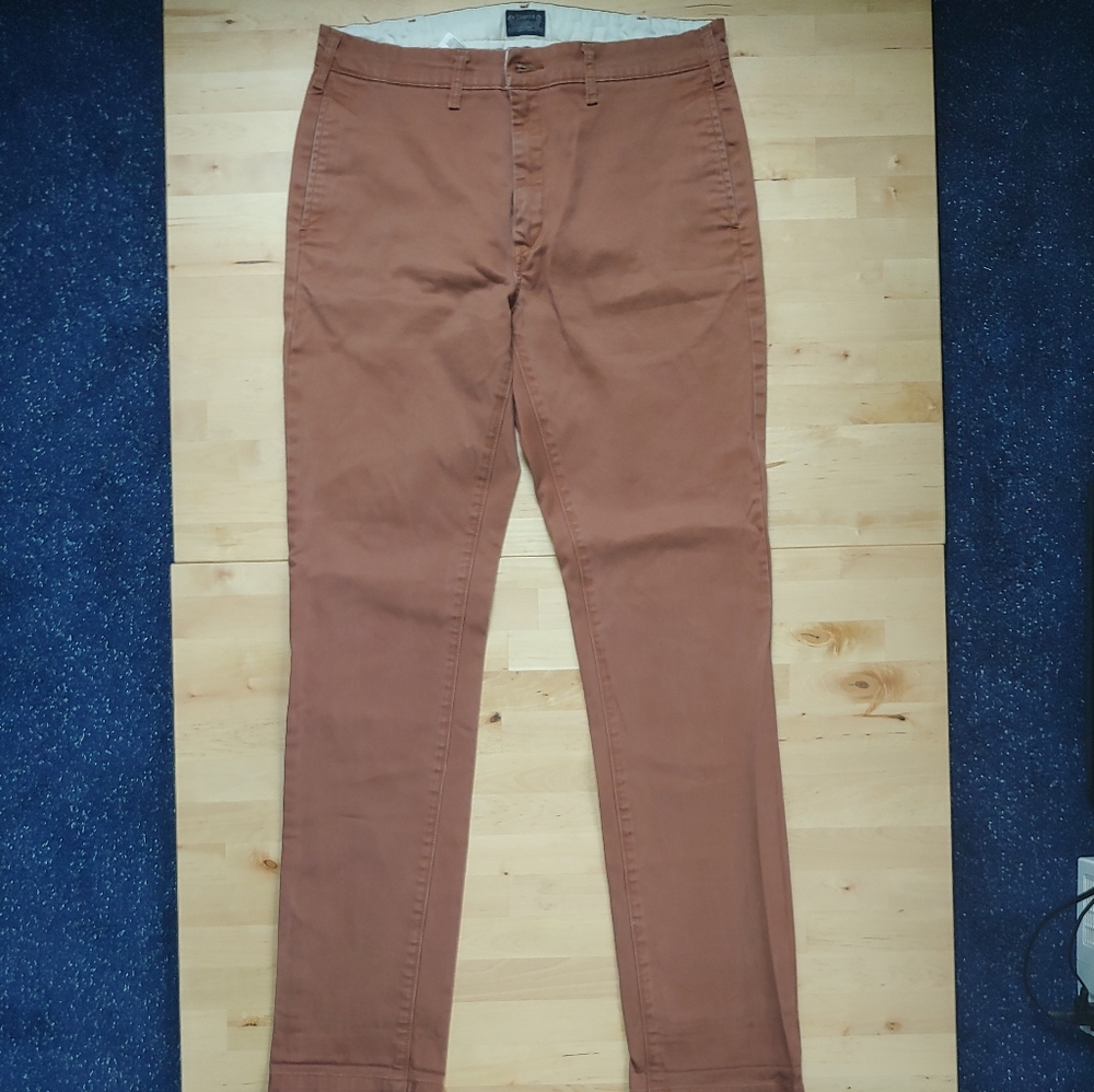 Levis white tab 34 x 34